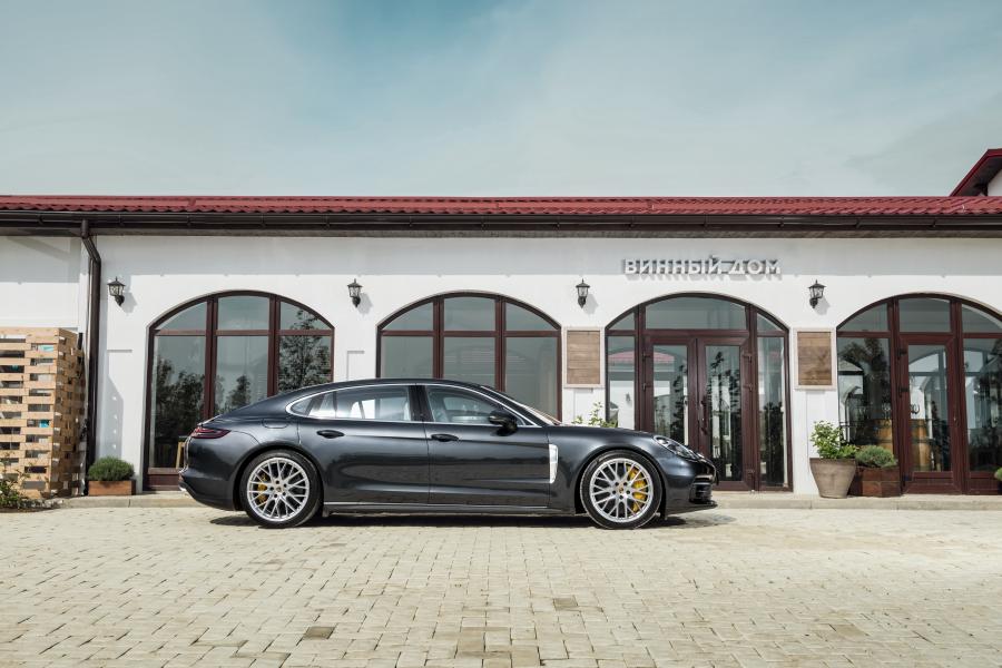  Porsche Panamera 4S 2016 года  (фото 51 из 65)